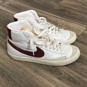 Men’s Nike blazers sz 10